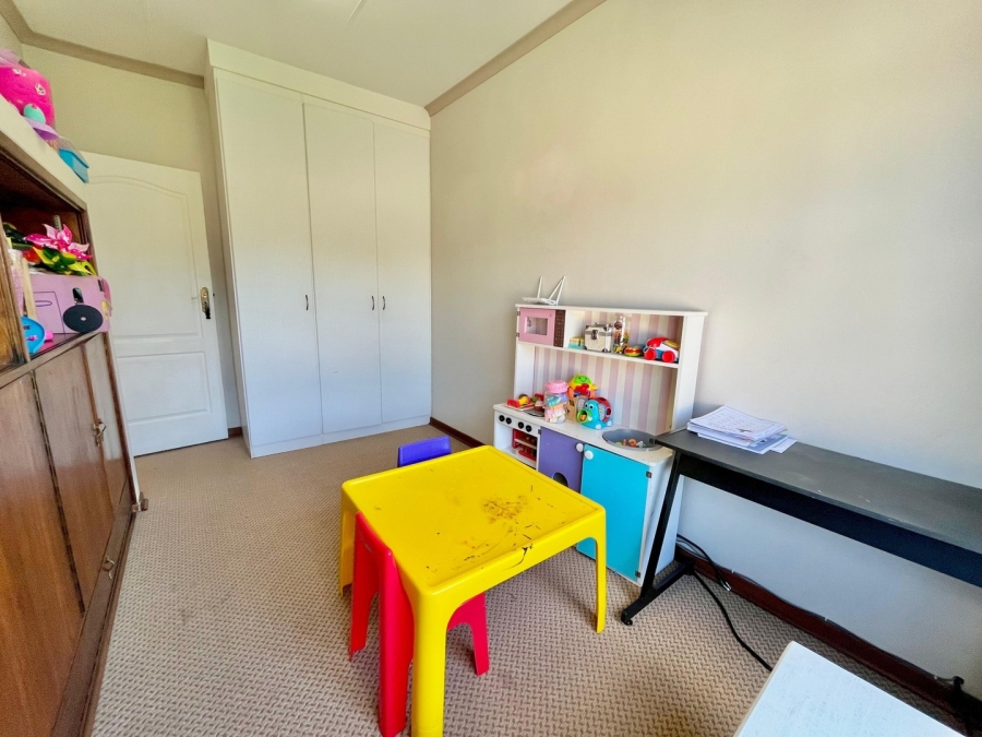 3 Bedroom Property for Sale in Safari Gardens North West